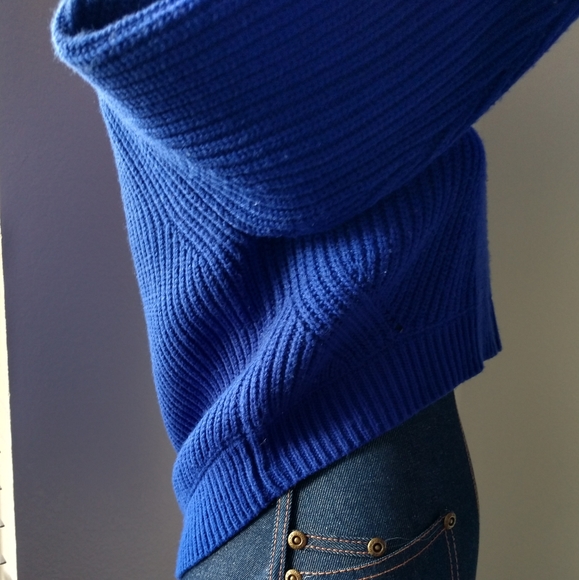 Crop top sweater - Picture 9 of 12